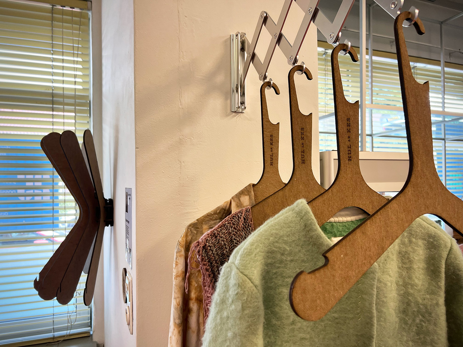 Boomerhanger view 3
